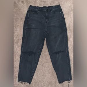 Black American Eagle “Mom Jeans”